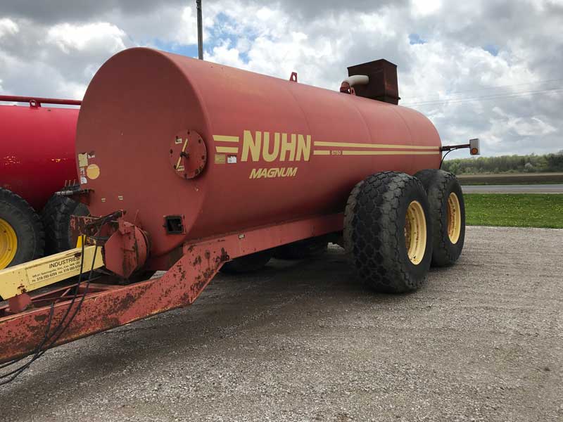 Nuhn 6750 Magnum Top Load Manure Tank